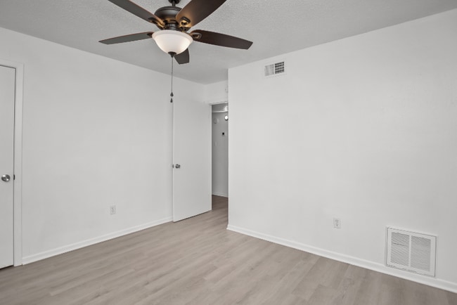 Foto del edificio - 1410 S Elizabeth Ave