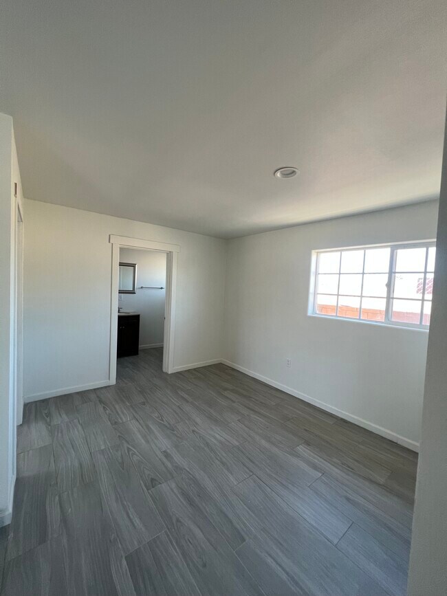 Foto del edificio - 11920 3rd Ave