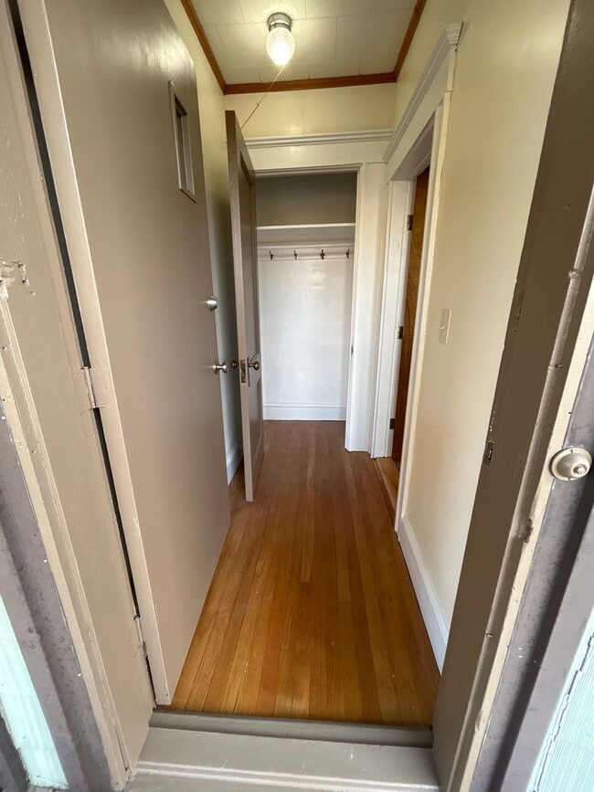 Photo - 72-74 Maple St Apartment