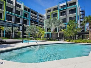 Building Photo - 4400 W Sunrise Blvd