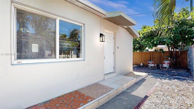 Foto del edificio - 74 W 15th St