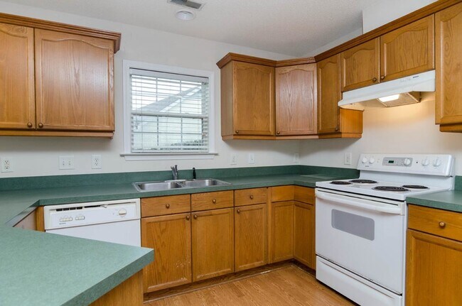 Foto del edificio - 7511 Old Oak Rd