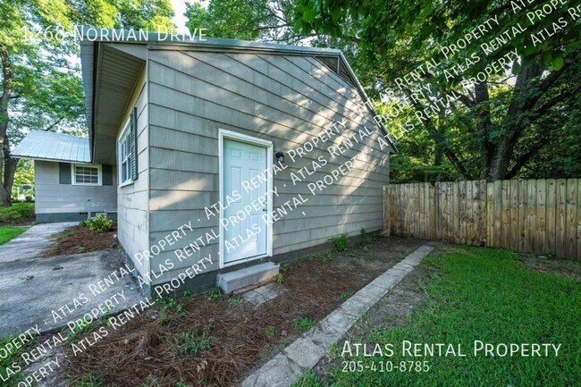 Building Photo - 1268 Norman Drive Leeds, AL 35094