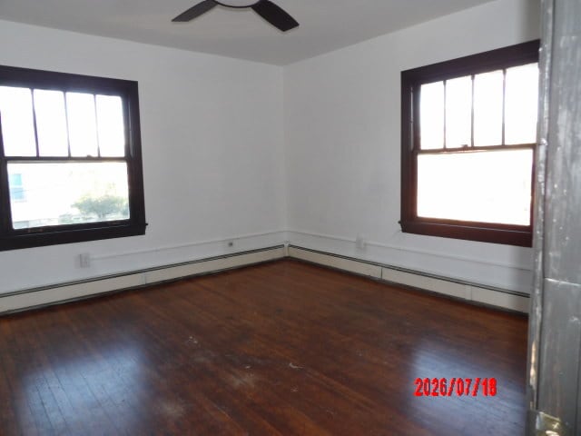 Building Photo - 217 E 3rd St