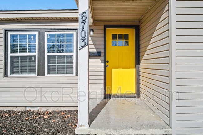 Photo - 6703 NW 25th St House