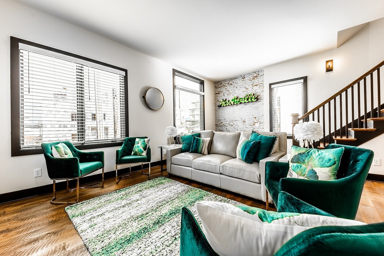 Foto principal - 1037 Southside Ct