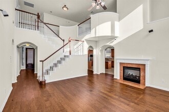 Building Photo - 6715 Lathrop Ct