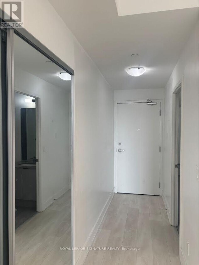 Photo principale - 297-2297 Oak Walk Dr
