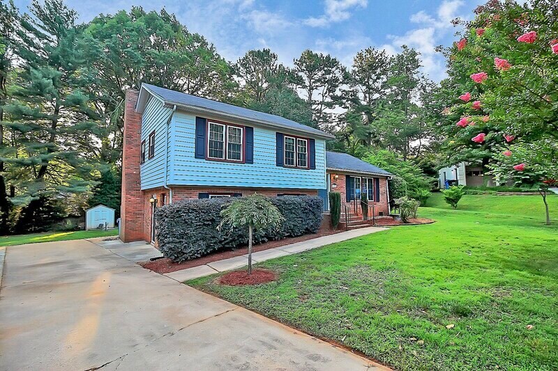 13726 Sustare Ct, Matthews, NC 28105 House Rental in Matthews, NC