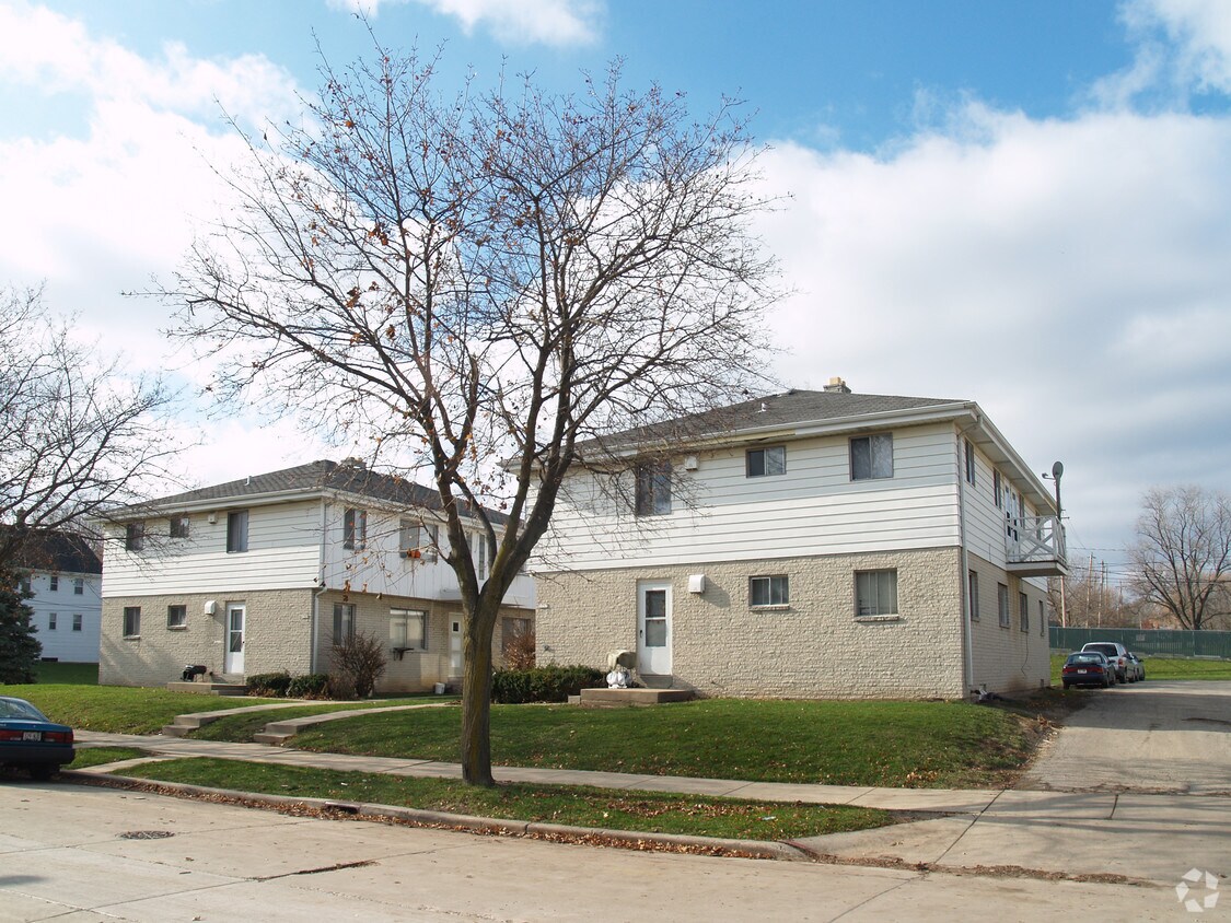 Foto del edificio - 1717 S 89th St