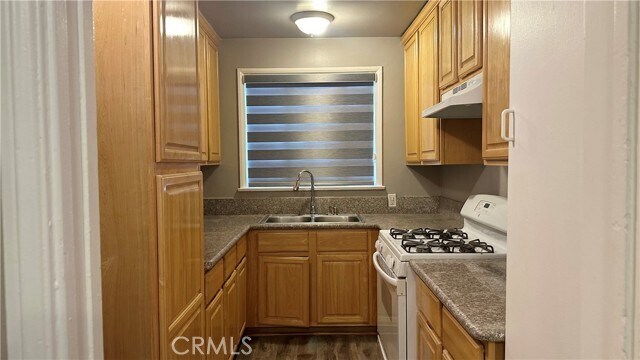 Foto del edificio - 4304 5th St