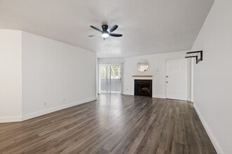 Building Photo - 10733 Braes Bend Dr