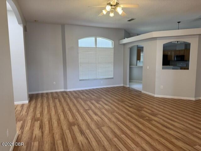 Foto del edificio - 16 Fernmeadow Ln