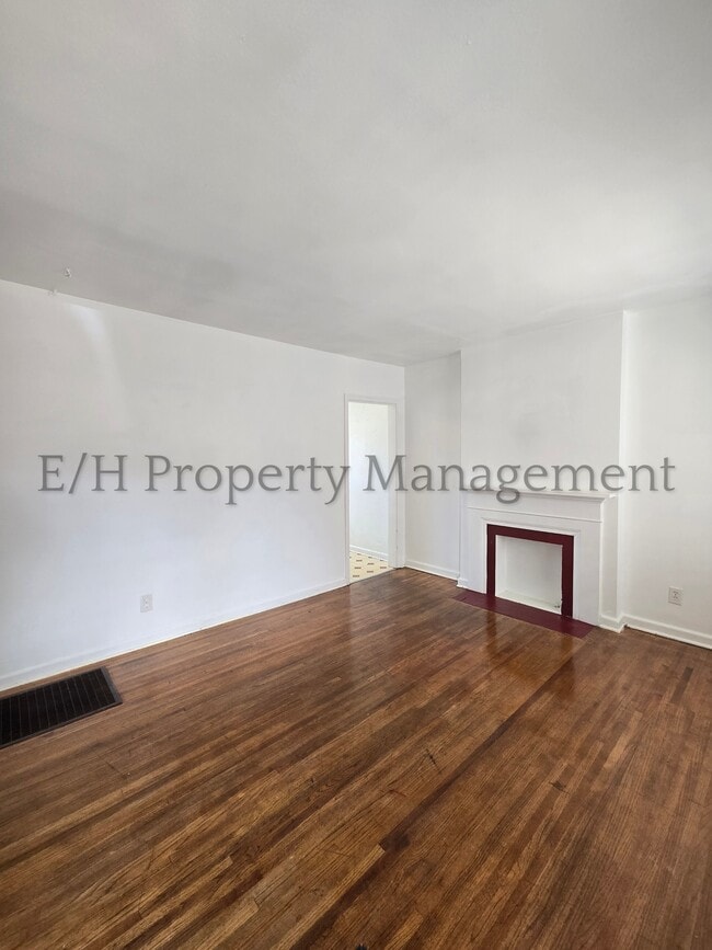 Building Photo - 520 S Glendale St