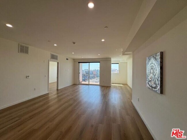 Foto del edificio - 955 Fedora St