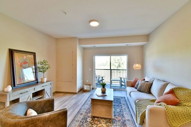Interior Photo - Fairway Ridge Estates
