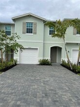 Building Photo - 4297 Hammock Grove Dr