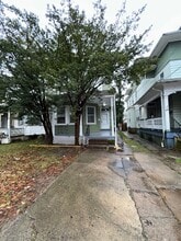 Building Photo - 927 Carteret Ave