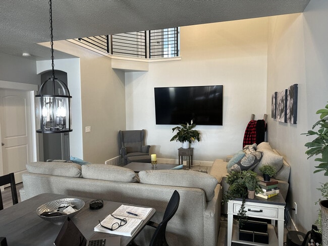 Foto del edificio - 1353 N 3740 W