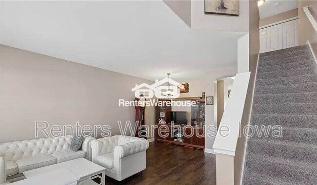 Building Photo - 7744 Cottonwood Ln