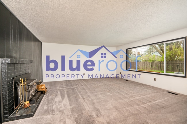 Building Photo - 15010 SE Linden Ln