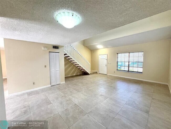 Building Photo - 12159 SW 52nd Ct
