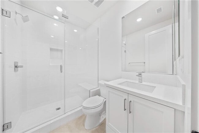 Building Photo - 16273 Stella Cir
