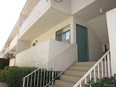Building Photo - 5330 Zelzah Ave