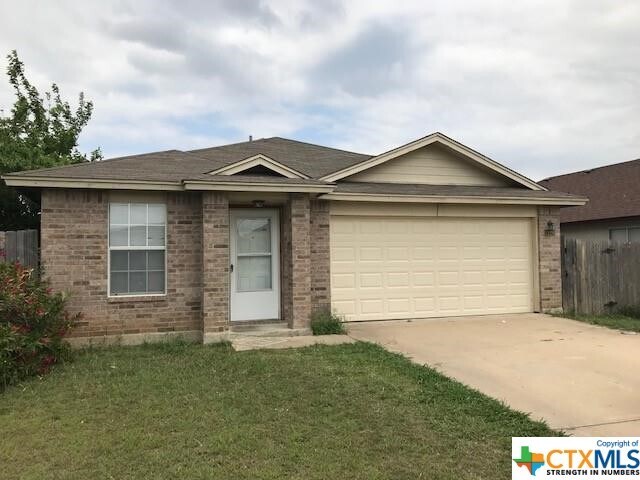 Foto del edificio - 1206 Fox Creek Dr