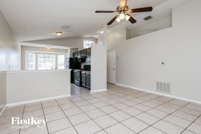 Building Photo - 7551 Groveoak Dr