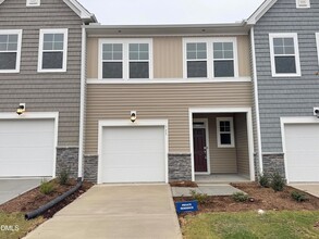 Building Photo - 523 Hester Rd