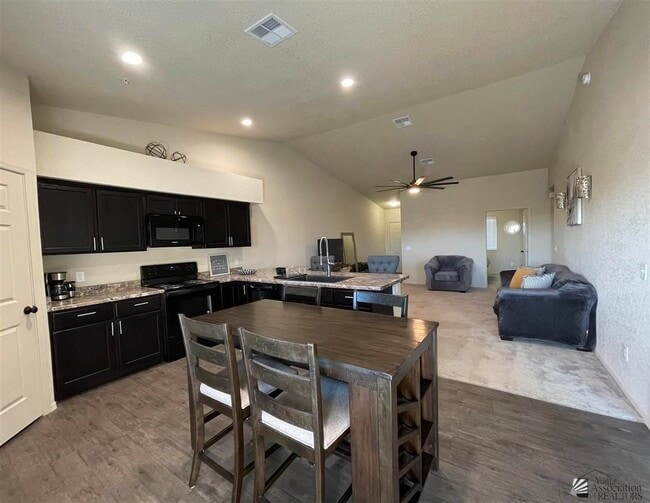 Building Photo - 3893 S Desert Sky Dr