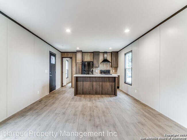 Foto del edificio - 3 br, 2 bath House - 133 Private Road 1517