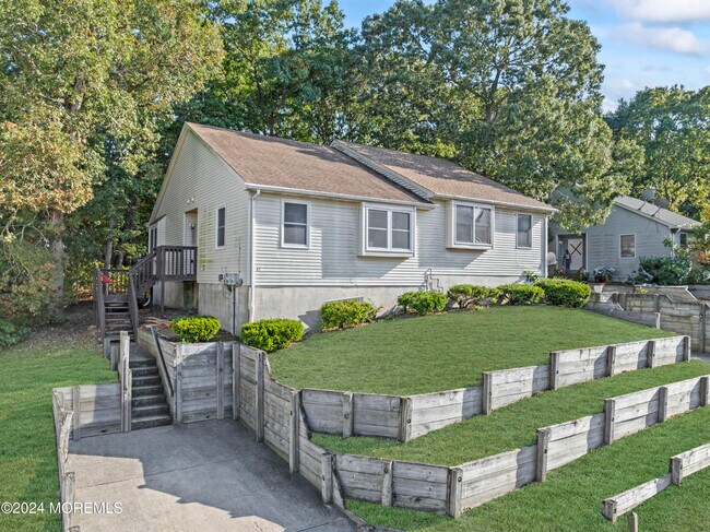 Building Photo - 41 N Indian Valley Ct