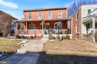 Building Photo - 33 E Front St