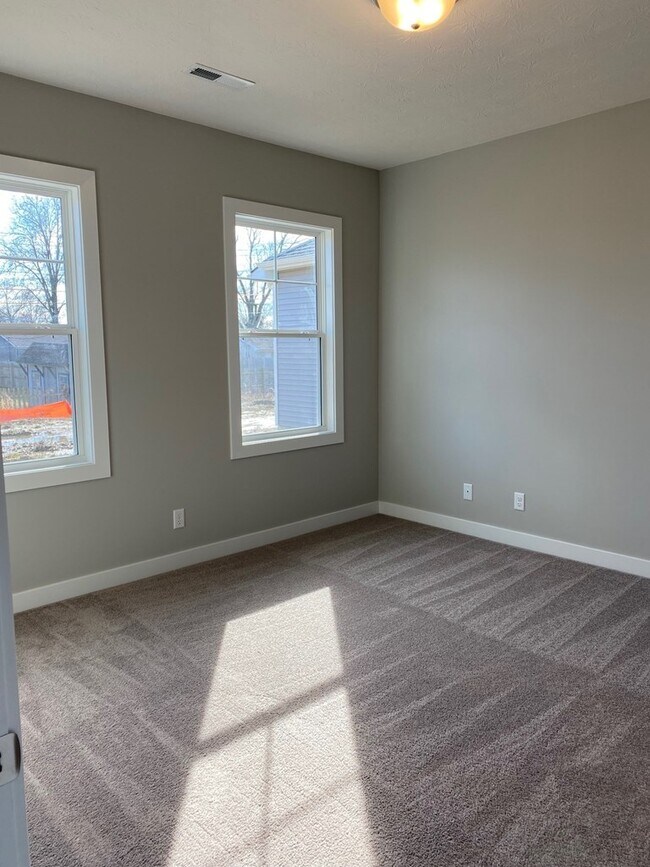 Building Photo - 2150 Skaggs Ct