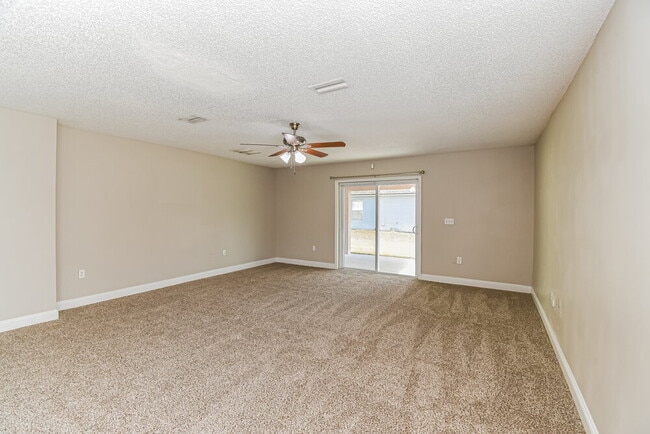 Building Photo - 1919 Raising Hill Dr