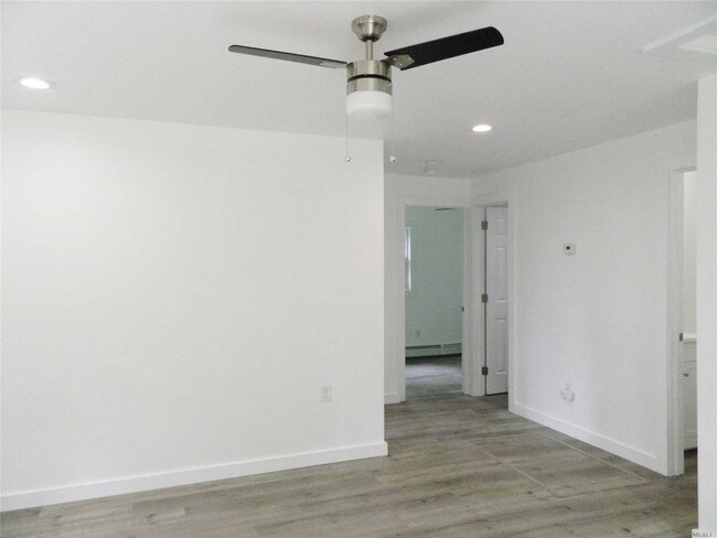 Foto del edificio - 230 Meeting House Creek Rd