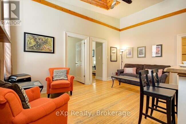 Photo du bâtiment - 100 Downie St