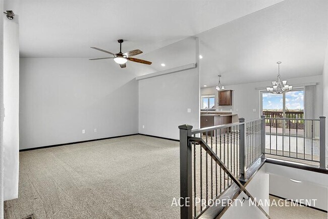 Foto del edificio - 132 Corbin James Ct