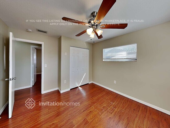 Foto del edificio - 808 65th Ave W