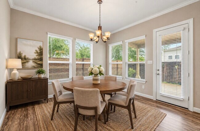 Foto del edificio - 9908 Prairie House Ln