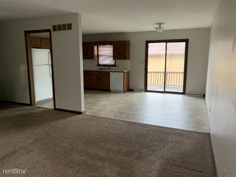 Primary Photo - 3 br, 2 bath Townhome - 541 E Lacy St