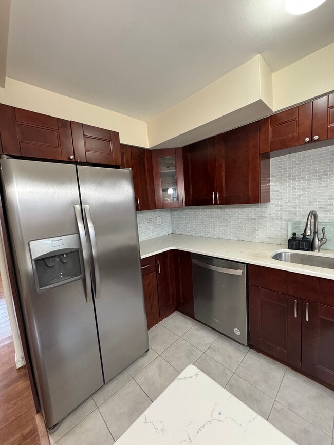 Kitchen - 180 Littleton Rd Apartment