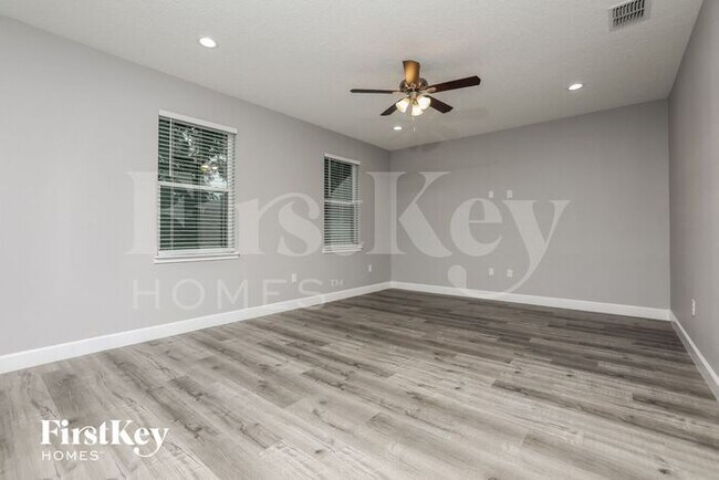 Building Photo - 15 N Lake Cortez Dr
