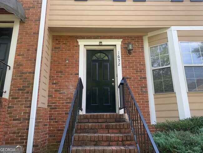 Building Photo - 1652 Grist Mill Dr