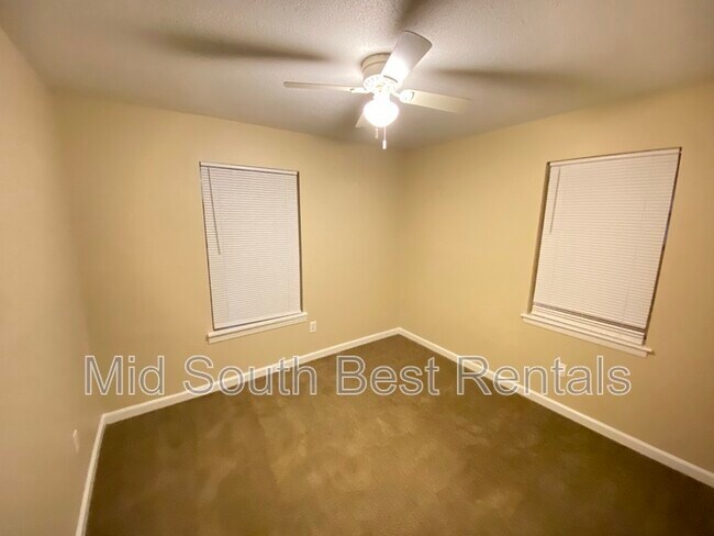 Foto del edificio - 3259 Amselle Cir