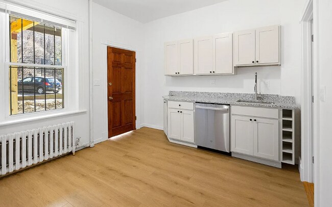 Foto del edificio - 868 Huntington Ave
