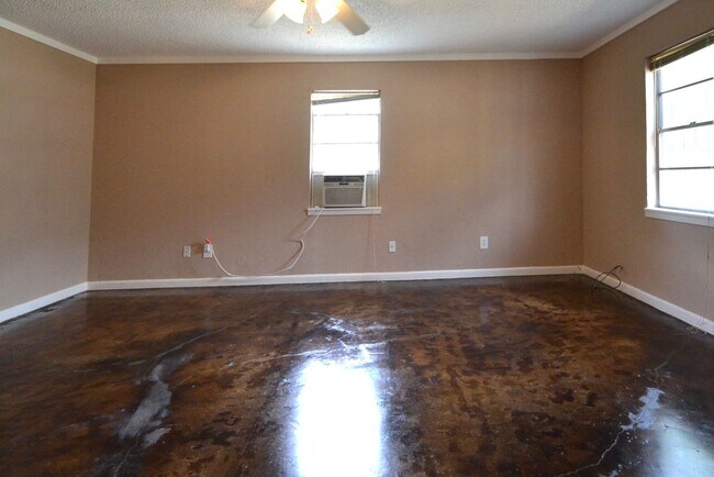 Foto del edificio - 2/1 House in Hip East Austin!