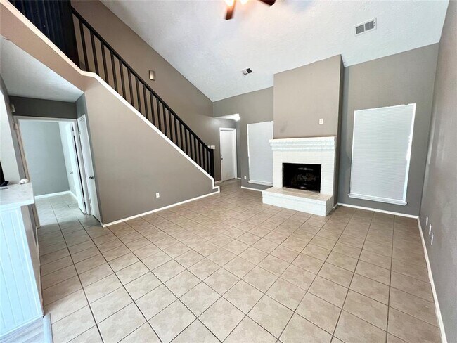 Foto del edificio - 1302 Chelsea Ln
